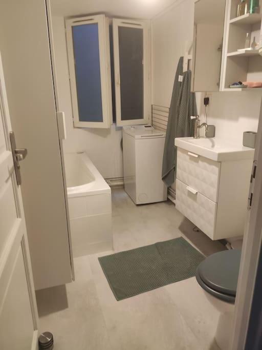 Charming Apartment 40 M2, 10Th Paris Bagian luar foto