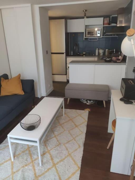 Charming Apartment 40 M2, 10Th Paris Bagian luar foto